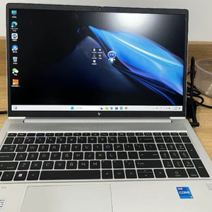 H P EliteBook 640 G10/14'' Laptop/i5-1335U/16GB/512GB SSD/FHD 1920*1080/W11 - Product Image 5