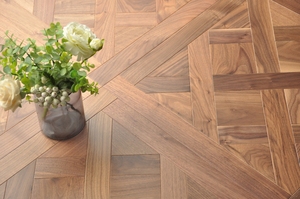 Noyer américain <span class=keywords><strong>Versailles</strong></span> Parquet Plancher en bois Haut <span class=keywords><strong>de</strong></span> gamme Personnalisé pur Noyer fait à la main Plancher en bois massif - Product Image 4