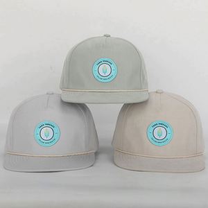 Gorras Snapback Personalizadas BSCI Unisex de 5 Paneles, Clásicas, de Poliéster y Algodón, sin Estructura, con Visera Plana y Logotipo Tejido - Product Image 1