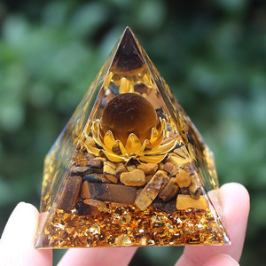 Pirámide de Cristal de Ojo de Tigre, Resina Epoxi, Decoración para el Hogar, Adorno de Escritorio, Patrón de Loto Amarillo - Product Image 3