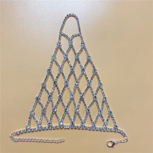 Brazalete de Diseño Único con Eslabones Entrelazados, Cadena de Mano en Color Dorado y Plateado, Anillo de Dedo Conectado - Product Image 3