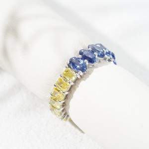 Anillo de diamantes cultivados en laboratorio Starsgem, oro macizo de 10k, diamantes DEF VS cultivados en laboratorio y anillo de boda con piedra de zafiro azul. - Product Image 1