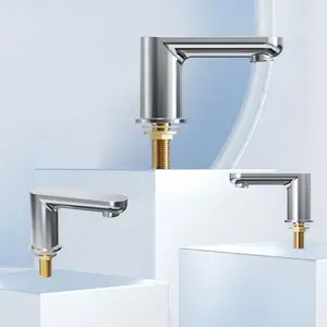 Mélangeur de salle de bain design moderne, bec cascade de baignoire monté sur robinet en laiton