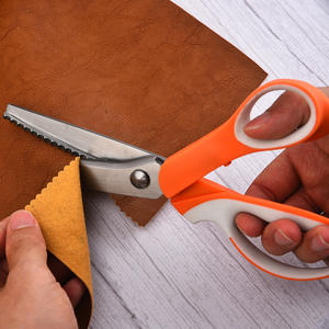 <span class=keywords><strong>Tijeras</strong></span> de <span class=keywords><strong>Costura</strong></span> Zigzag de Acero Inoxidable de 9 Pulgadas con Dientes Redondos de Golden Phoenix - Product Image 5