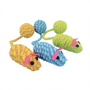 Giocattolo per cani con coda di topo intrecciata colorata e palla, cigolante, in corda resistente - Product Image 2