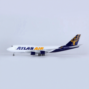 Modèle d'<span class=keywords><strong>avion</strong></span> en résine moulée sous pression Boeing 747-8F Cargo <span class=keywords><strong>Atlas</strong></span> Air à l'échelle 1/150 de 47 cm avec trains d'atterrissage - Product Image 3