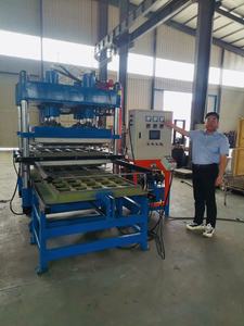 Nouvelle conception de presse à carreaux de sol en caoutchouc, machine de pressage de <span class=keywords><strong>tapis</strong></span>, machine de vulcanisation de <span class=keywords><strong>tapis</strong></span> en caoutchouc à partir de granulés de pneus usagés - Product Image 6