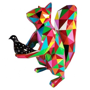 Escultura de Animal de ardilla de fibra de vidrio geométrica, grande y colorida, personalizada, para decoración de <span class=keywords><strong>Plaza</strong></span> de Compras/jardín/calle - Product Image 1