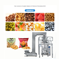 Machine d'emballage multifonctionnelle entièrement automatique à haute productivité pour petits snacks, chips de pommes de terre, pop-corn, chips de bananes, avec moteur d'emballage sous film.