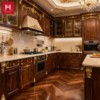 HAPPY HOUSES Cuisine sur mesure de conception européenne avec sculptures dorées, meubles de cuisine, ensembles d'armoires, armoire de cuisine avec îlot