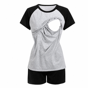 Pigiama Premaman Estivo da Donna in Modal: T-shirt e Pantaloncini per Allattamento - Collezione Hot Sale - Product Image 3