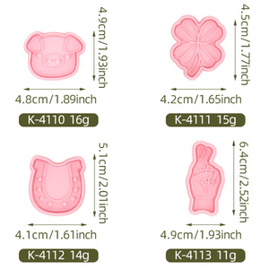 Lucky Series Nhựa Bốn Lá <span class=keywords><strong>Clover</strong></span> 3D Phim Hoạt Hình Biscuit Khuôn Tự Làm Đất Sét Hoạt Hình In Thân Thiện Với Môi Cắt <span class=keywords><strong>Cookie</strong></span> - Product Image 6