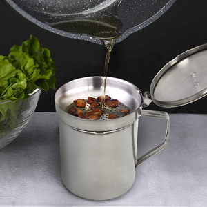 Vassoio per Grasso di Carne in Acciaio Inossidabile, 1 Litro. Con filtro e coperchio - Product Image 5