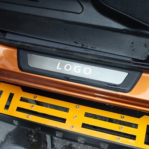 Accesorios para Automóviles Más Vendidos, Placa Protectora de Umbral de Puerta LED ABS para Toyota Veloz - Product Image 5