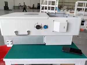 Convertisseur <span class=keywords><strong>solaire</strong></span> hybride <span class=keywords><strong>triphasé</strong></span> haute tension 25-30 kW IP65, prend en charge la couplage CA pour la mise en place postérieure dans les systèmes de stockage <span class=keywords><strong>solaire</strong></span>-batterie - Product Image 5