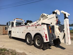 Çin yapımı 25 ton römork çekici kamyon dizel manuel yakıt ucuz traktör vücut ekipmanları ile satılık - Product Image 2