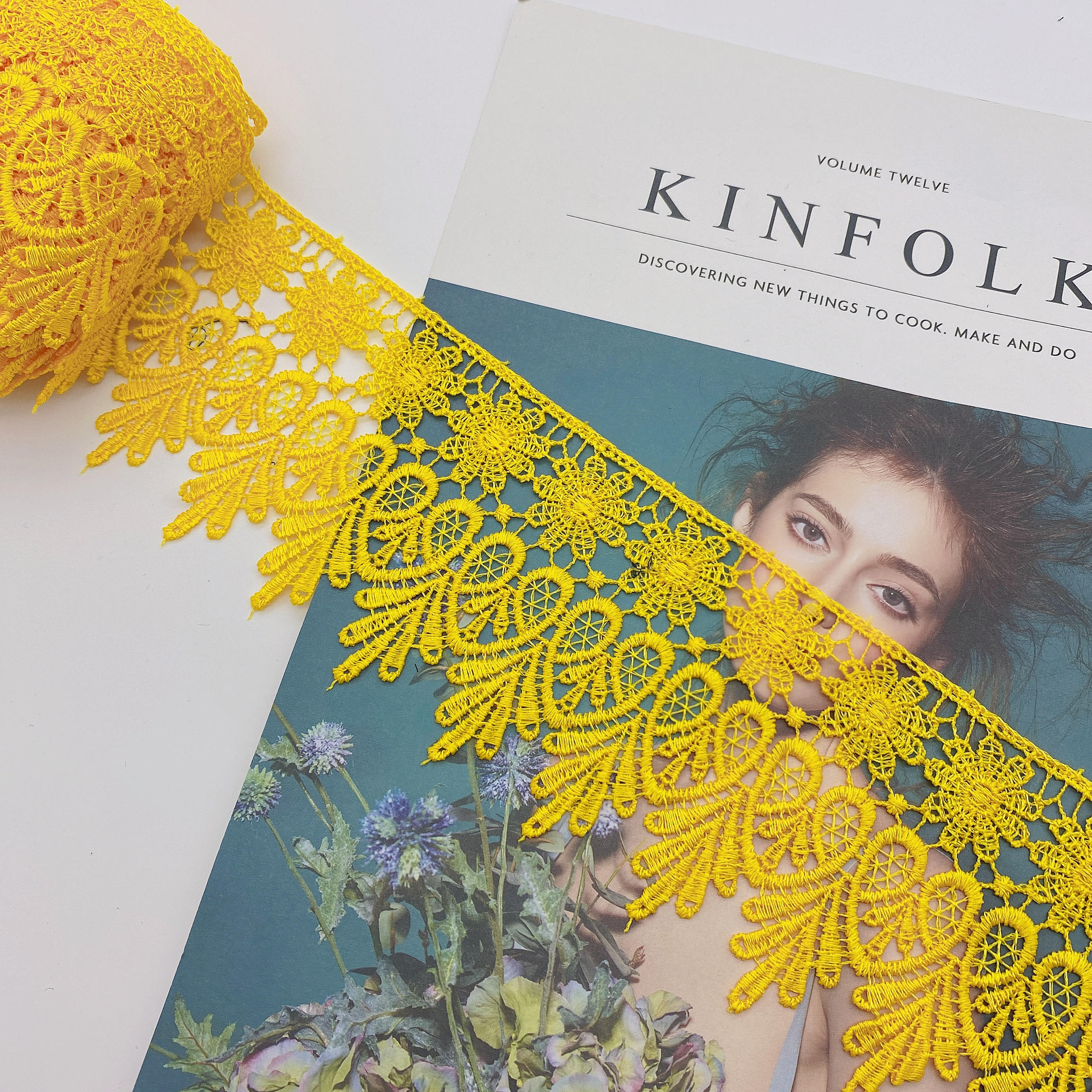 สีเหลือง