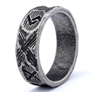 Bague vintage en acier inoxydable avec texture de météorite, runes vikings de la <span class=keywords><strong>mythologie</strong></span> nordique - Product Image 5