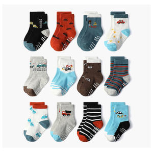 Usine bas quantité minimale de commande couleur et <span class=keywords><strong>taille</strong></span> personnalisées hiver épais bébé intérieur anti-dérapant mignon marche chaussettes de sol avec des prix bon marché - Product Image 4