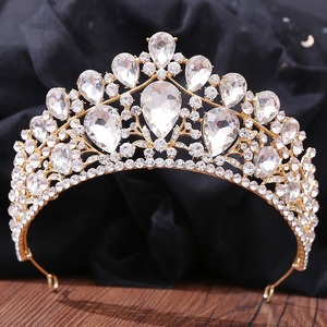 HP4952 <span class=keywords><strong>Voile</strong></span> <span class=keywords><strong>de</strong></span> mariage <span class=keywords><strong>de</strong></span> <span class=keywords><strong>mariée</strong></span> <span class=keywords><strong>de</strong></span> mode <span class=keywords><strong>de</strong></span> luxe <span class=keywords><strong>avec</strong></span> couronne <span class=keywords><strong>de</strong></span> maquillage accessoires pour cheveux cadeau d'anniversaire couronne <span class=keywords><strong>de</strong></span> princesse voyage <span class=keywords><strong>avec</strong></span> accessoires - Product Image 4