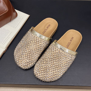 Women's Summer Outdoor Closed Toe Lightweight Anti-Slip Slippers with Rhinestone Decorated <b>Flat</b> <b>Sandals</b> - Product Image 4