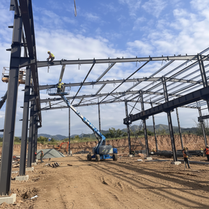 Entrepôt de stockage régional en structure métallique, conformité norme DIN, toiture structurelle, service longue durée - Product Image 2