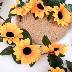 Fleurs artificielles de tournesol en plastique et soie pour la décoration intérieure, les mariages et les accessoires extérieurs - Product Image 2