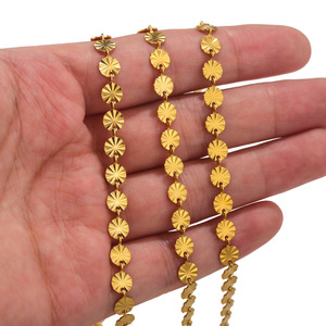 Chaîne à maillons ronds en acier inoxydable plaqué or PVD avec motif tournesol en relief |   Chaîne artisanale tendance pour la fabrication de bijoux DIY pour femmes - Product Image 5