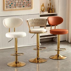 Tabouret de bar pivotant réglable de qualité supérieure, chaise de bar moderne de luxe dorée avec dossier en velours pour hall d'hôtel, bar, cuisine - Product Image 2