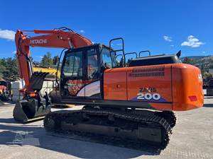 HITACHI usado en venta barato 210 220 Excavadora usada Excavadoras usadas de 20 toneladas Japón en buen estado con gran precio para la venta - Product Image 2