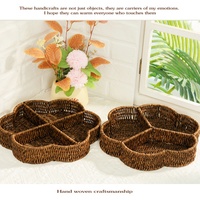 Desktop Candy Fruit Tray PP-materiaal Kunstmatig rotan-geweven compartimenten Modern minimalistisch ontwerp Multifunctionele buffetten Gegrild vlees