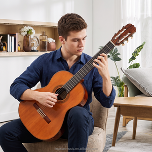 Guitarra Clásica Estilo Ramirez Hecha a Mano por Maestros Luthiers, Tapa de Cedro Macizo y Abeto, Laterales de Ciprés <span class=keywords><strong>Doble</strong></span>, Guitarra de Concierto de Palisandro Premium - Product Image 4