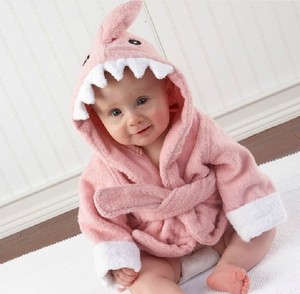 Bata de Baño para Bebé con Cabeza de Animal, Personalizable OEM, Suave y Cómoda, Toalla con Capucha de Conejito Rosa para Niños - Product Image 5