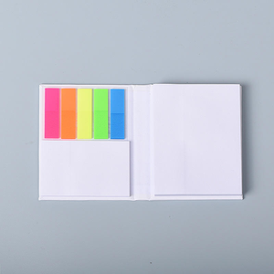 Fournitures promotionnelles de bureau personnalisables avec des notes autocollantes et des mémos avec logos et couvertures colorées. - Product Image 1