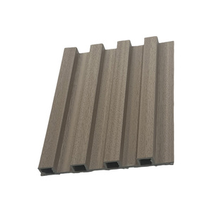 Pannello Murale WPC Moderno Ignifugo e Impermeabile per Decorazione <span class=keywords><strong>di</strong></span> Pareti e Soffitti <span class=keywords><strong>di</strong></span> Hotel e Palestre - Product Image 1