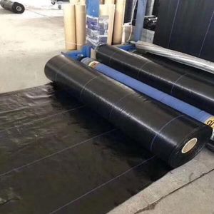 Membrane tissée en PP, écologique, imperméable, protégée contre les UV, anti-herbe, film de paillage, tissu paysager, durée de vie de 8 à 10 ans - Product Image 5