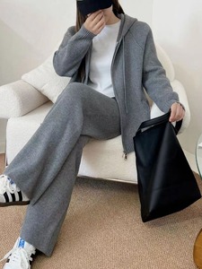 Sudadera informal Novedades 2024 Conjuntos deportivos Trajes a medida de <span class=keywords><strong>invierno</strong></span> de 2 piezas para mujer - Product Image 2