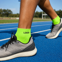 Chaussettes de sport antimicrobiennes pour hommes et femmes, chaussettes de course à coupe basse, chaussettes d'entraînement en maille respirante, chaussettes de sport à semelle rembourrée
