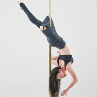 Vente en gros de vêtements de danse sur pôle pour femmes, leggings imprimés crâne et roses à prise collante, pantalon en silicone anti-dérapant, vêtements de fête