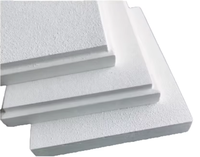 Panneau carré de laine de verre d'isolation acoustique de conception moderne 120kg/m3 carreaux de plafond d'isolation thermique insonorisés ignifuges imperméables
