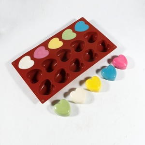 Molde de Silicona en Forma de Corazón 213 con 4 Cavidades, Muestra Gratuita de Fábrica para Hacer Jabón y Velas de Resina, Herramientas para Repostería - Product Image 4