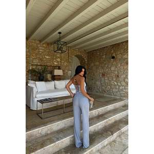 Ensemble de costume pantalon gris pour femme - Product Image 1