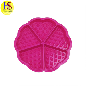 Chine Fabricant Silicone Moule À Gaufre Coeur Triangle Silicone Tarte Partie Moule - Product Image 4