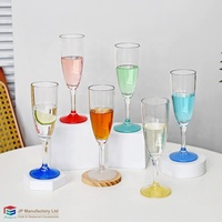 Vente en gros de gobelets à champagne bleus, blancs et verts de 5,5 oz pour les fêtes de mariage, gobelets antidérapants