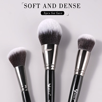 Lot de 7 pinceaux de maquillage professionnels de haute qualité avec manche en bois et poils naturels, y compris un pinceau éventail pour poudre et fond de teint