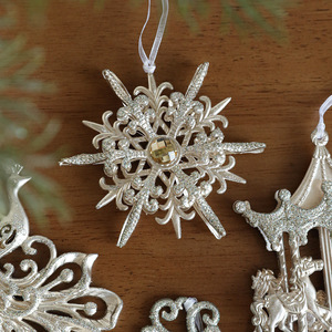 Adornos para Árbol de Navidad, Decoraciones Navideñas con Diseño de Ciervos y Copos de Nieve Color Champán para Fiestas en Casa y Decoración Navideña - Product Image 4
