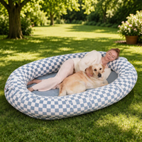 Lit pour chien de taille humaine, grand lit ovale en mousse à mémoire de forme, imperméable, antidérapant, lavable, avec poches de rangement pour adultes et animaux de compagnie