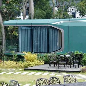 Cápsula Espacial con Temática Verde, Estructura de Acero Inoxidable, Placa de Aluminio, Apariencia de Edificio Hotelero, Ambiente Móvil, B&B - Product Image 3