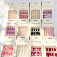 Faux ongles rouges French Press en amande, rose laiteux brillant, personnalisables avec votre marque privée