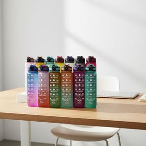 Botella de Agua de Plástico de Lujo de 1L (32oz) con Logotipo Personalizado 2026, con Pajita de Silicona y Asa para Promoción - Product Image 5
